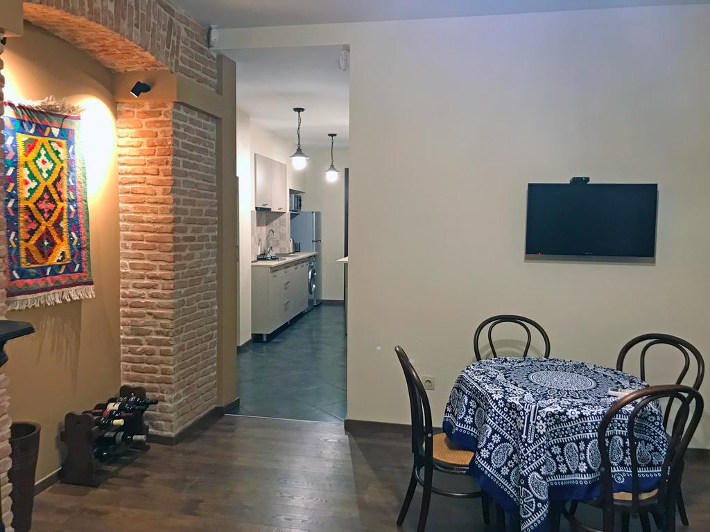 Oc Apartments Τυφλίδα Εξωτερικό φωτογραφία